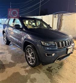 جیپ گراند شیرۆکی